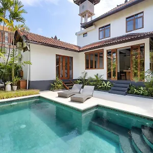 Unicorn Shelter Seminyak (Bali)