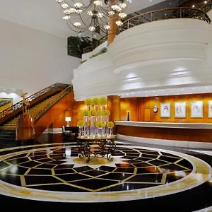 Connaught Palace Hotel, دبي